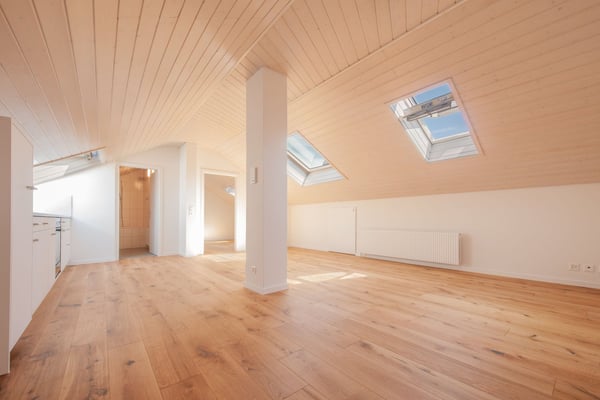 Charmante 2.5-Zimmer-Dachwohnung an der Bachgasse in Uster 2