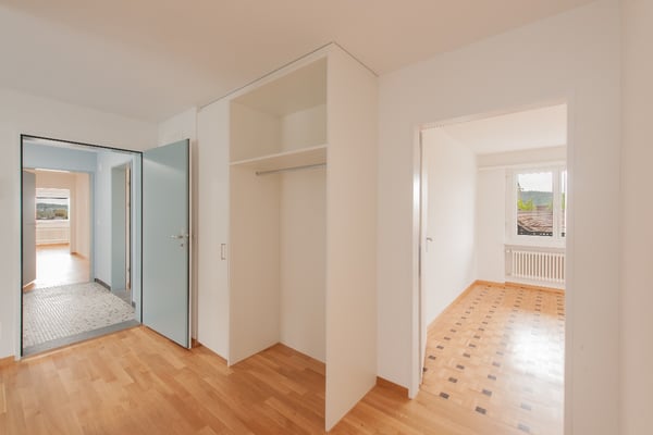 Helle 3-Zimmer-Wohnung mit Balkon & Sitzplatz in Winterthur-Oberwinterthur 3