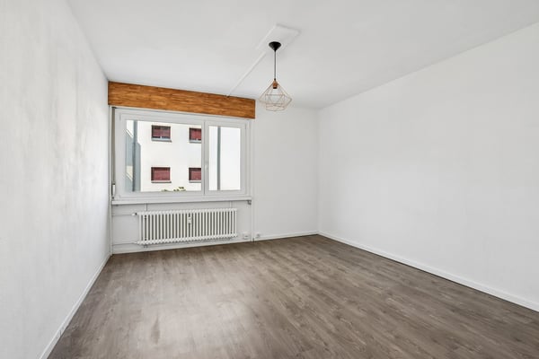Helle 4.5-Zimmer-Wohnung mit grosszügigem Balkon und Weitsicht in familienfreundlicher Lage 9