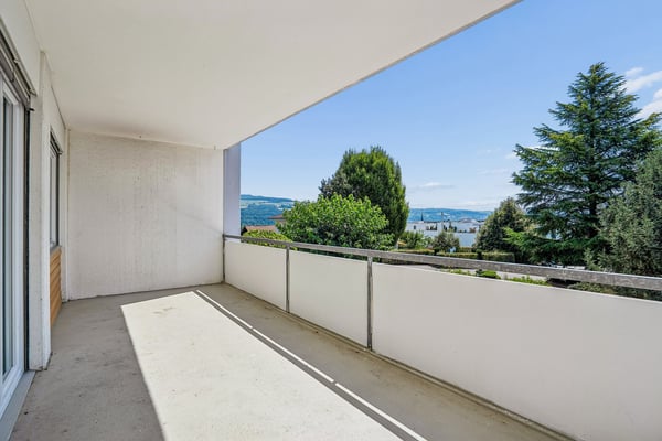 Helle 4.5-Zimmer-Wohnung mit grosszügigem Balkon und Weitsicht in familienfreundlicher Lage 15