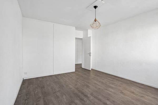Helle 4.5-Zimmer-Wohnung mit grosszügigem Balkon und Weitsicht in familienfreundlicher Lage 10