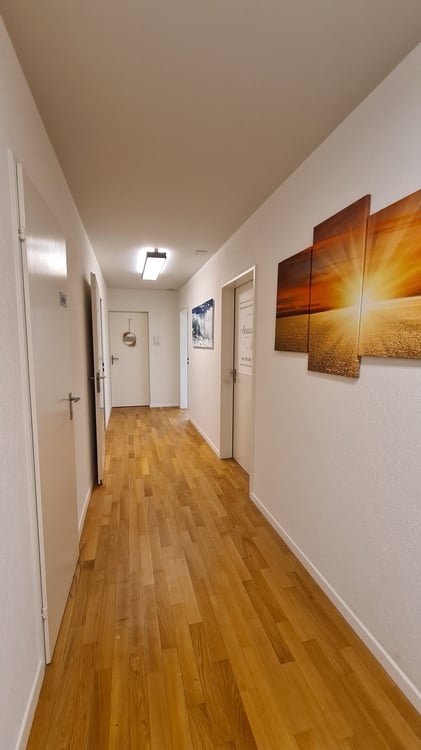 Moderner Praxisraum in zentraler Lage von Rüti ZH Raum Nr. 1 4