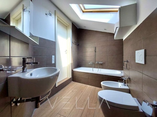 Attico duplex in casa storica - Nucleo di Lugano Barbengo 11