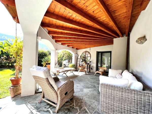 Affascinante appartamento con giardino in casa storica 10