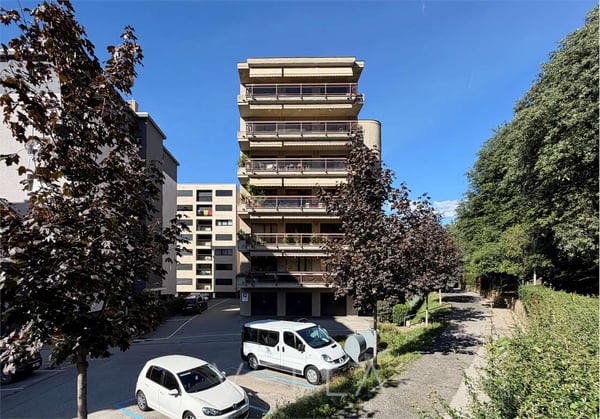 Ampio 4.5 locali al 5 piano con terrazza, vista aperta e grande poten 5