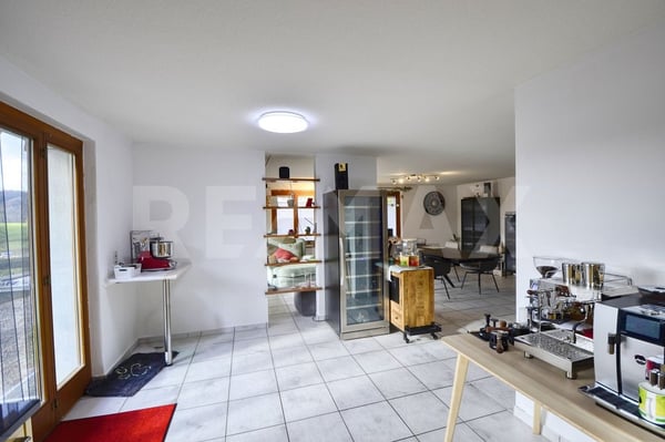 Grosszügiges Einfamilienhaus in ruhiger Hanglage  ideal für Familien, die Wohnqualität suchen 10