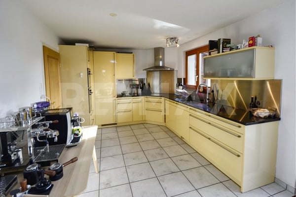 Grosszügiges Einfamilienhaus in ruhiger Hanglage  ideal für Familien, die Wohnqualität suchen 8