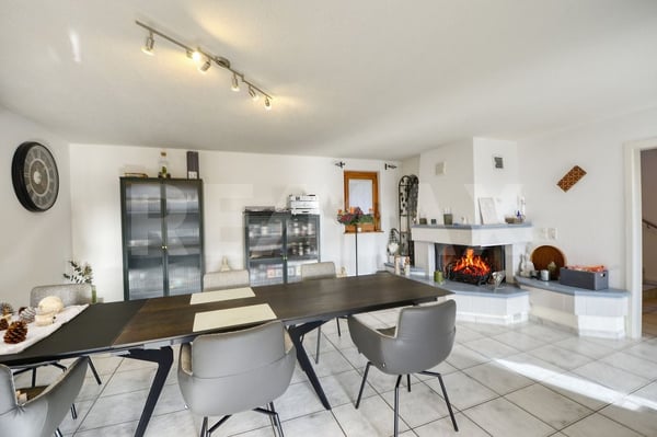 Grosszügiges Einfamilienhaus in ruhiger Hanglage  ideal für Familien, die Wohnqualität suchen 12