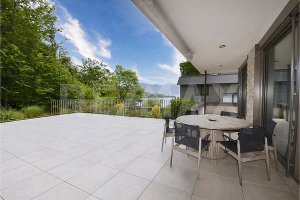 Luxuriöse Wohnung mit grosser Terrasse und Seesicht in Hergiswil 3