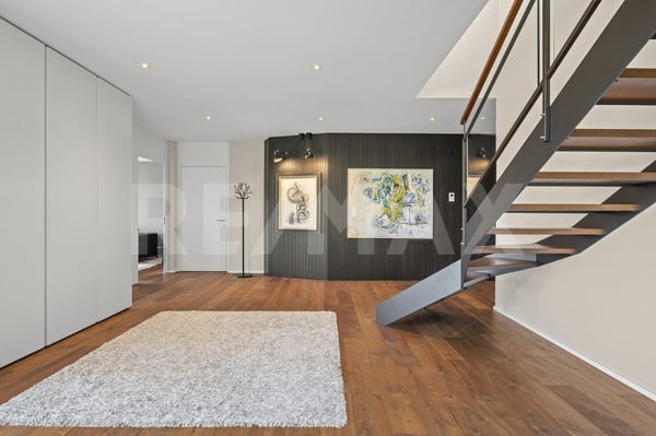 Wohnen mit Horizont exklusive Maisonette-Attika in Kaltbach 6