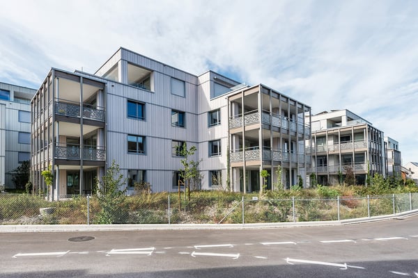 Minergie-P-Neubau im Dorfkern – 4.5-Zimmer mit Sitzplatz oder grossem Balkon 24