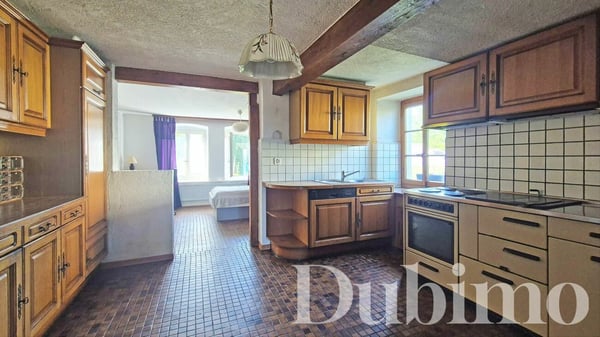Maison familiale avec 2 logements, jardin privatif, cave et possibilité de créer un 3e logement 9