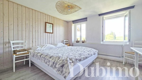 Maison familiale avec 2 logements, jardin privatif, cave et possibilité de créer un 3e logement 4
