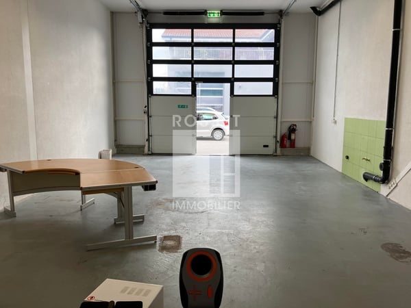 Locaux commerciaux 200 m² à louer 5