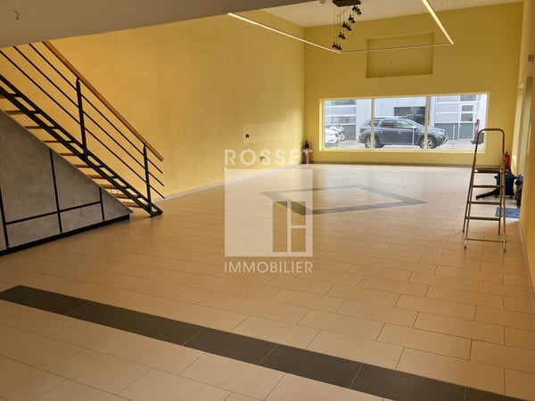 Locaux commerciaux 200 m² à louer 2