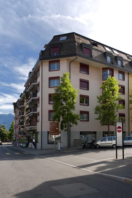 A louer ! Arcade d'env. 160 m2 au rez-de-chaussée 1