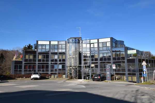 Locaux modulables dans un cadre verdoyant - Disponibles immédiatement 1