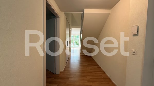 A louer, superbe appartement duplex de 4.5 pièces au 2ème sous-sol 10