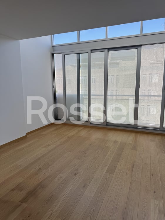 Appartement 5 pièces au 6ème étage env. 220 m2 4