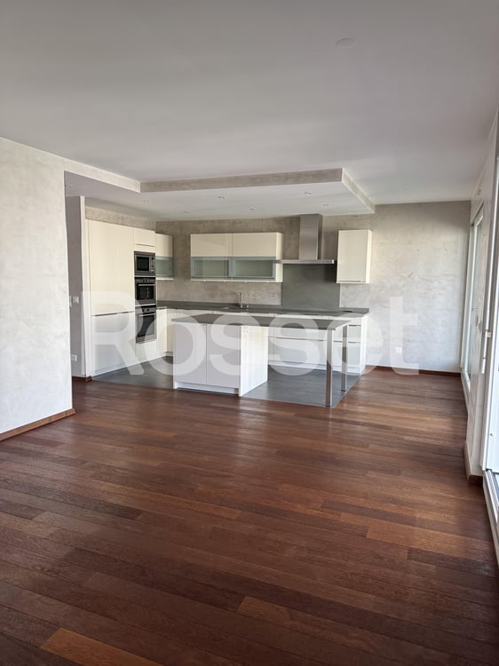 Appartement de 4 pièces au 6ème étage 2