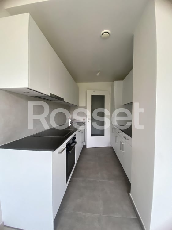 Appartement de 7 pièces au 2ème étage avec balcon 10