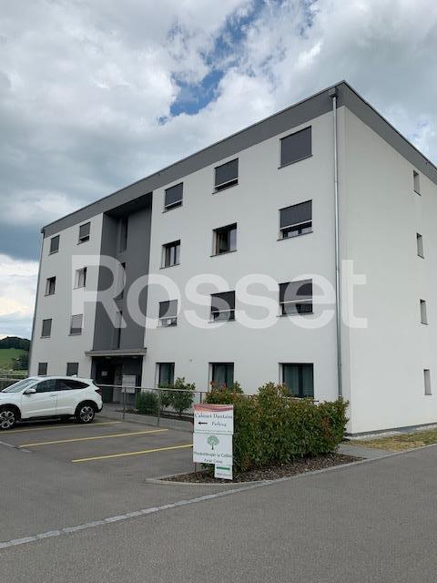 Studio meublé au rez inférieur 3