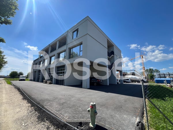 Bureau de 38 m² à louer à Domdidier 1