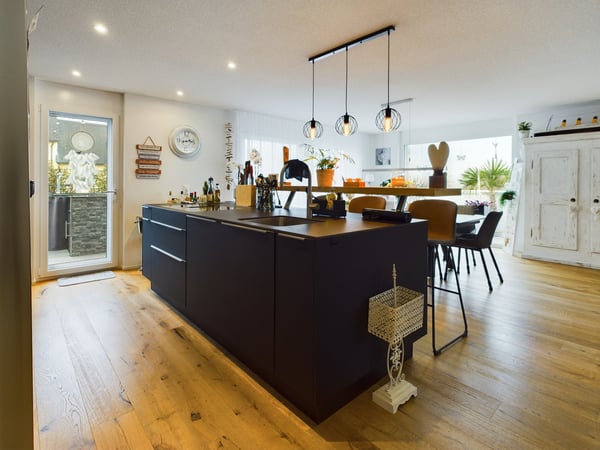 5½-Zimmer-Attikawohnung mit 152 m² Terrasse, direktem Liftzugang und Whirlpool 6