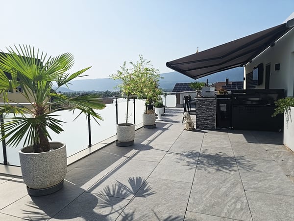 5½-Zimmer-Attikawohnung mit 152 m² Terrasse, direktem Liftzugang und Whirlpool 2