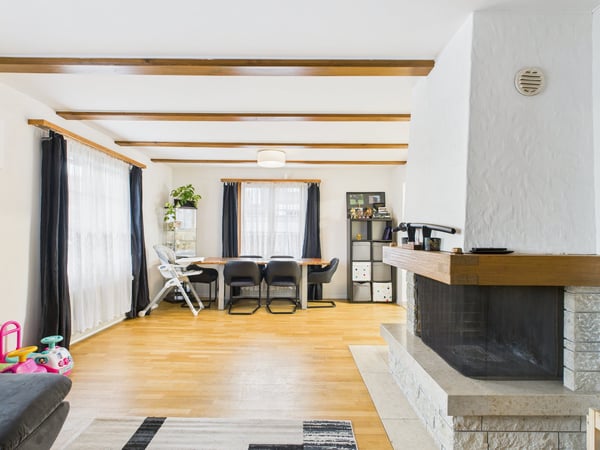 Sonniges Einfamilienhaus in ruhigem Quartier mit Waldnähe 1