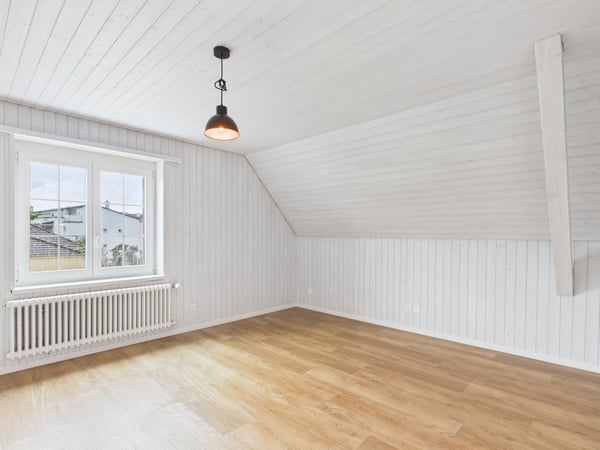CHARMANTE 2.5-ZIMMER-DACHWOHNUNG MIT LOFTCHARAKTER 5