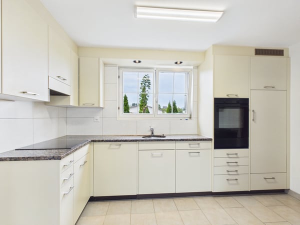 Sonniges Einfamilienhaus in ruhigem Quartier mit Waldnähe 4