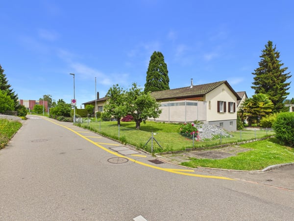 Charmantes 4½-Zimmer-Einfamilienhaus mit Garten in Killwangen 28