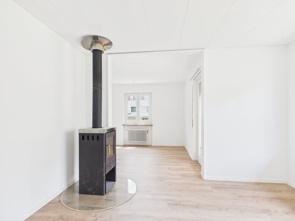 Charmantes 4½-Zimmer-Einfamilienhaus mit Garten in Killwangen 3