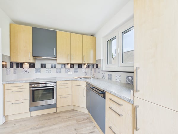 Charmantes 4½-Zimmer-Einfamilienhaus mit Garten in Killwangen 7