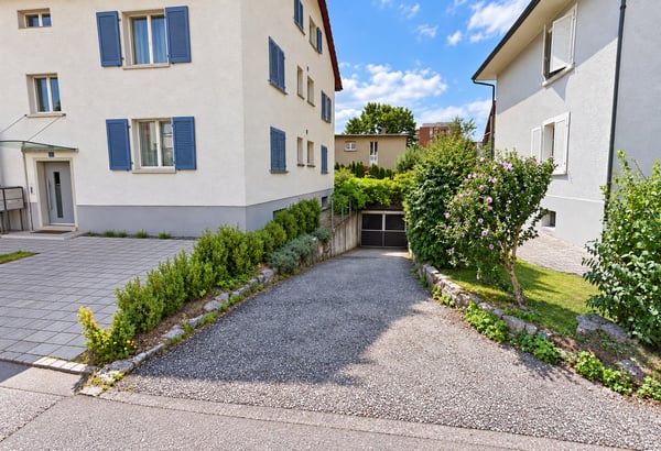 Einstellhallenplatz in gepflegter Tiefgarage zu vermieten 2
