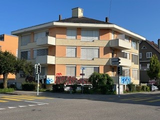 Einstellhallenplatz zu vermieten 2