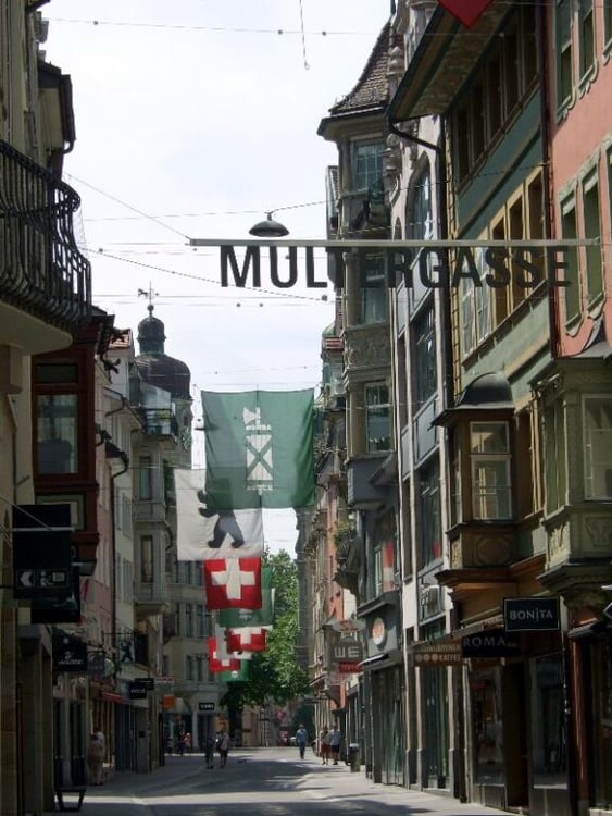 Zentrale Wohnung oder Büro zu vermieten 1