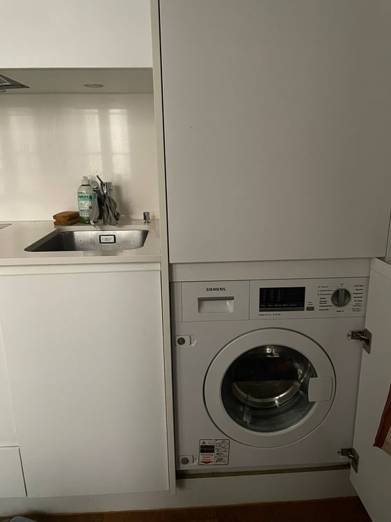 Zentrale, möblierte 1.0-Zimmer-Wohnung mit hellem Wohnraum 3