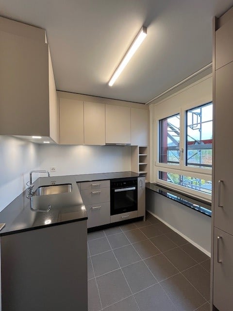 kürzlich sanierte 1.5-Zimmerwohnung mit toller Aussicht zu vermieten! 1