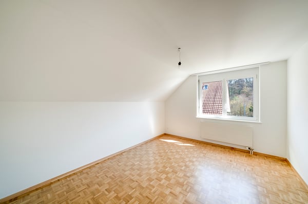 Grosszügige, helle 3.5 Zimmerwohnung mit Balkon! 6