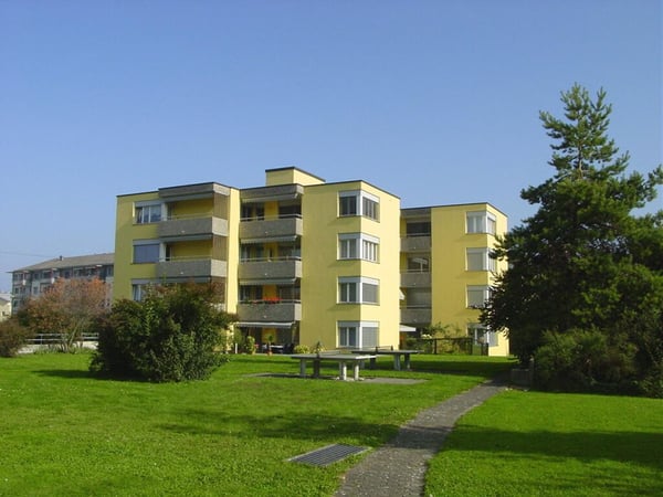 1.5 Zimmer Wohnung mit ÖV Anschluss 1