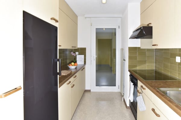 1.5 Zimmer Wohnung mit ÖV Anschluss 8