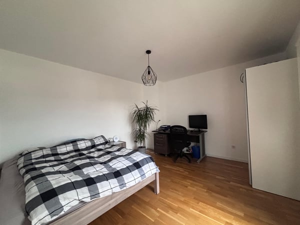 Helle 2.5-Zimmer-Attikawohnung zu vermieten 7