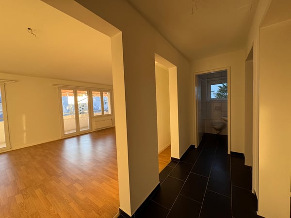 Helle 3,5-Zimmerwohnung - Bielstrasse 82, 2560 Nidau 7