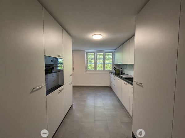 Helle, renovierte 4.5-Zimmer-Wohnung im 1. Obergeschoss 1
