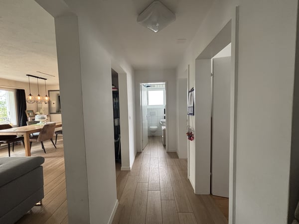 Helle und moderne 3,5-Zimmer-Wohnung in Nidau 3