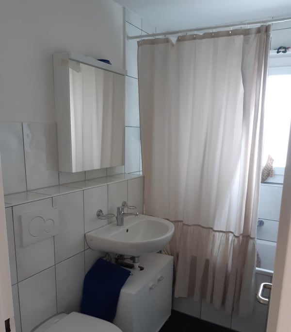 Helle 4-Zimmer-Wohnung mit schöner Aussicht in Nidau 8