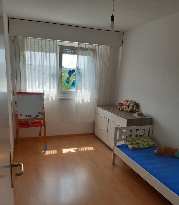 Helle 4-Zimmer-Wohnung mit schöner Aussicht in Nidau 6