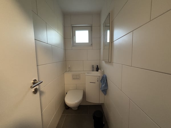 Helle, renovierte 4.5-Zimmer-Wohnung im 1. Obergeschoss 12